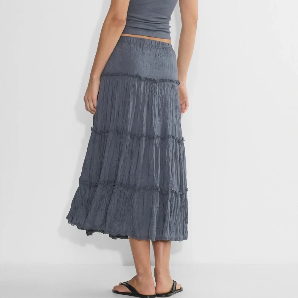 Aritzia Damasque Skirt in Vintage Navy size Large - Picture 2 of 12